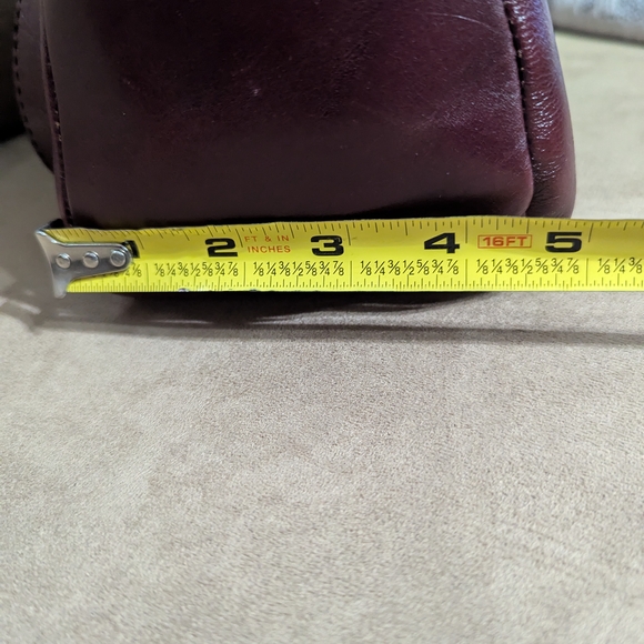 Etienne Aigner Burgundy Shoulder Bag - Picture 8 of 8